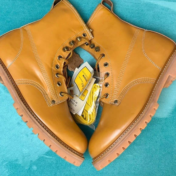Toro American Made Round Toe Boots Size 10 #8040 Color-Tan Goodyear Welted BNIB main image 5